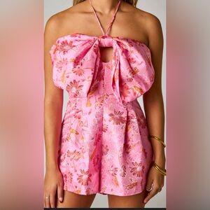 BuddyLove Kira Romper pink floral big bow shorts romoer nwt size medium